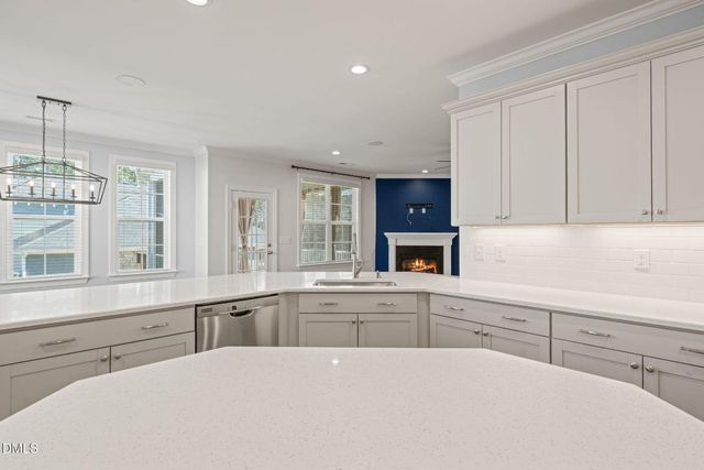 332 Kings Glen Way, Wake Forest, NC 27587