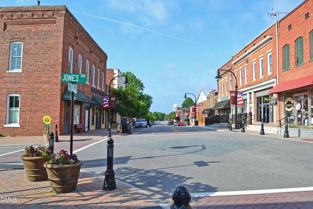 332 Kings Glen Way, Wake Forest, NC 27587