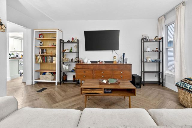 1017 W LAWRENCE STREET, Appleton, WI 54914