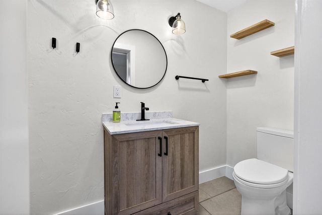 1017 W LAWRENCE STREET, Appleton, WI 54914