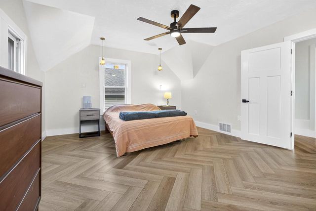 1017 W LAWRENCE STREET, Appleton, WI 54914