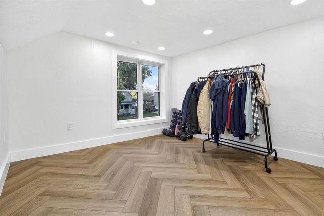 1017 W LAWRENCE STREET, Appleton, WI 54914