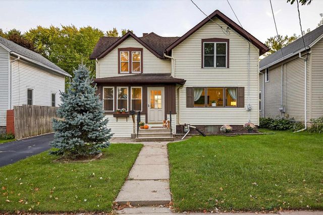 1017 W LAWRENCE STREET, Appleton, WI 54914
