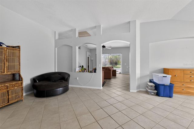 6717 GUILFORD CREST DRIVE, Apollo Beach, FL 33572