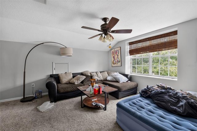 6717 GUILFORD CREST DRIVE, Apollo Beach, FL 33572