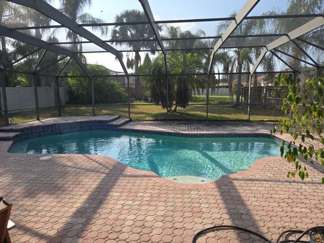 6717 GUILFORD CREST DRIVE, Apollo Beach, FL 33572