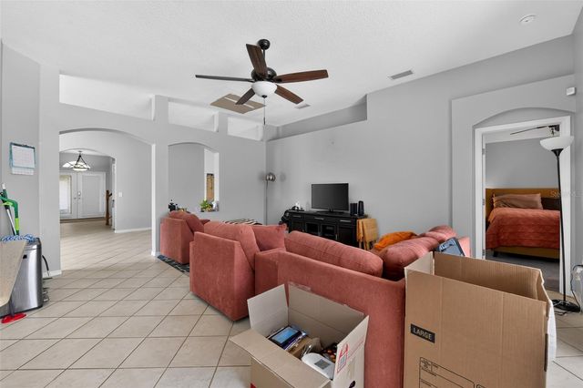 6717 GUILFORD CREST DRIVE, Apollo Beach, FL 33572