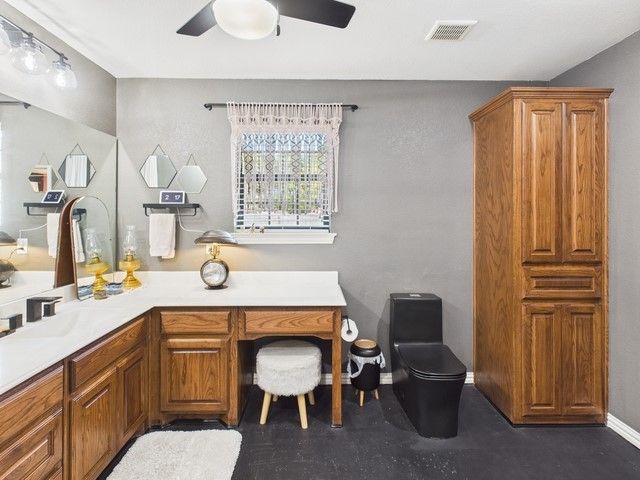 1675 Meadowview Street, Athens, TX 75752