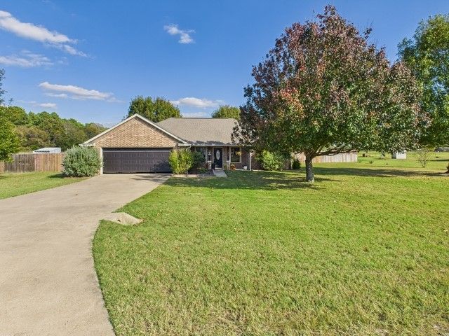 1675 Meadowview Street, Athens, TX 75752