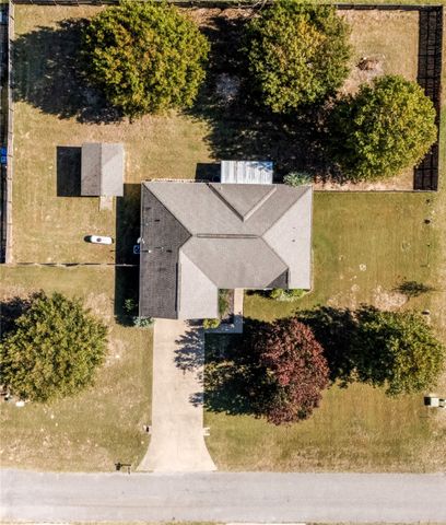 1675 Meadowview Street, Athens, TX 75752