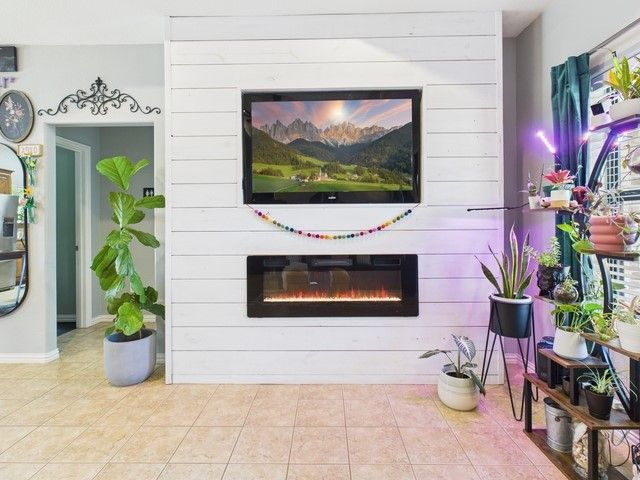 1675 Meadowview Street, Athens, TX 75752