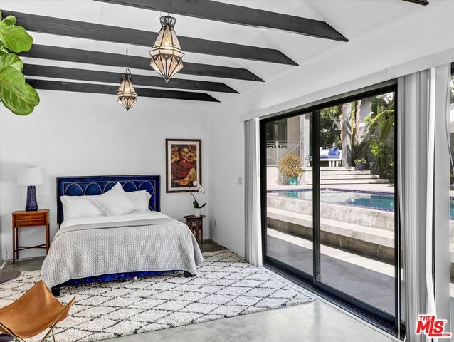 1724 N Sierra Bonita Avenue, Los Angeles, CA 90046