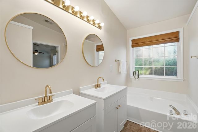 8805 Red Tail Court, Charlotte, NC 28269