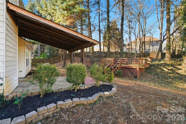 8805 Red Tail Court, Charlotte, NC 28269