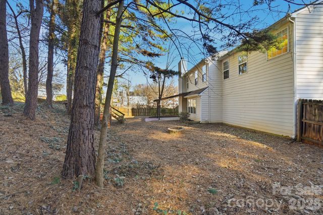 8805 Red Tail Court, Charlotte, NC 28269