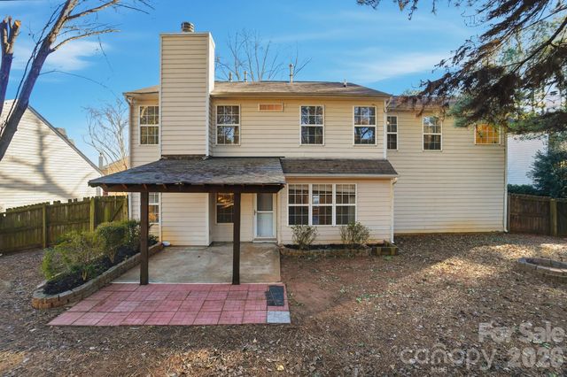 8805 Red Tail Court, Charlotte, NC 28269