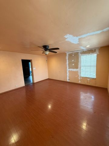 1937 Derrs Chapel Road, Italy, TX 76651