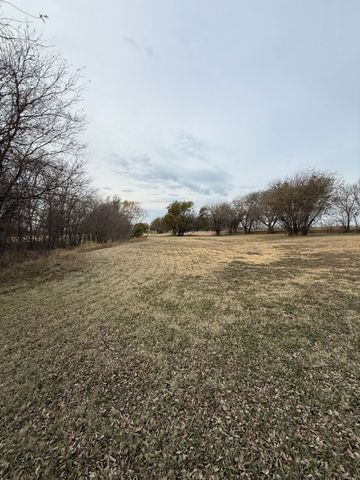 1937 Derrs Chapel Road, Italy, TX 76651