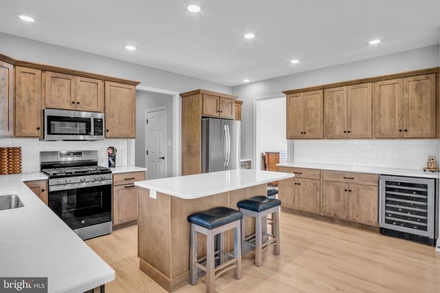 315 RESERVE LANE, Mechanicsburg, PA 17050