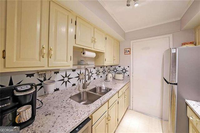 6851 Roswell Road O3, Atlanta, GA 30328