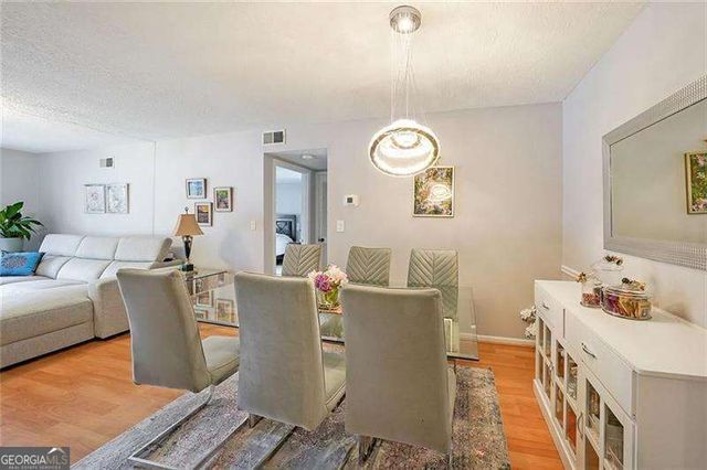 6851 Roswell Road O3, Atlanta, GA 30328