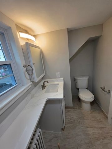 154 Pleasant Street 2, Marlborough, MA 01752
