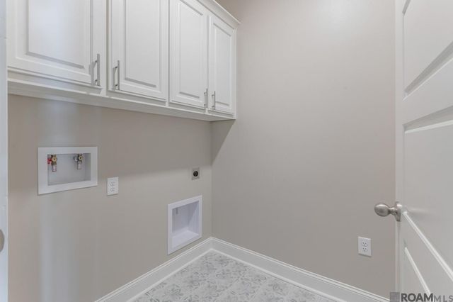 1802 N Linen Rd, Gonzales, LA 70737