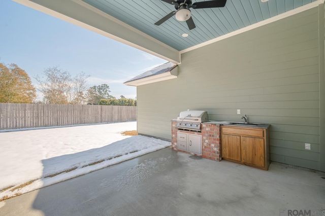 1802 N Linen Rd, Gonzales, LA 70737