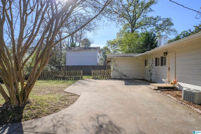 1637 BARRY AVENUE, Homewood, AL 35209