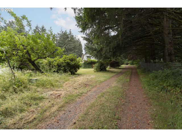 23655 Ne CASAVANT Dr, Hillsboro, OR 97123