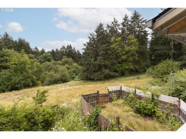 23655 Ne CASAVANT Dr, Hillsboro, OR 97123