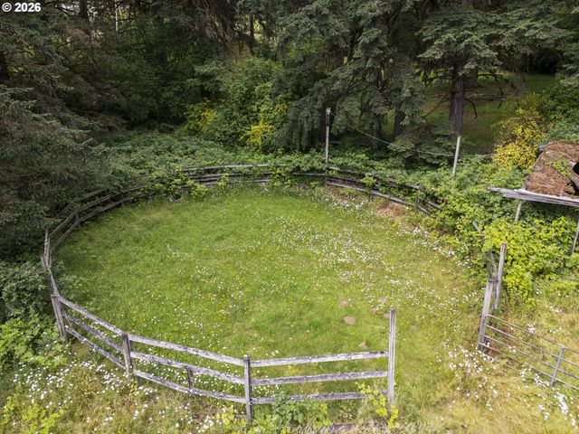 23655 Ne CASAVANT Dr, Hillsboro, OR 97123
