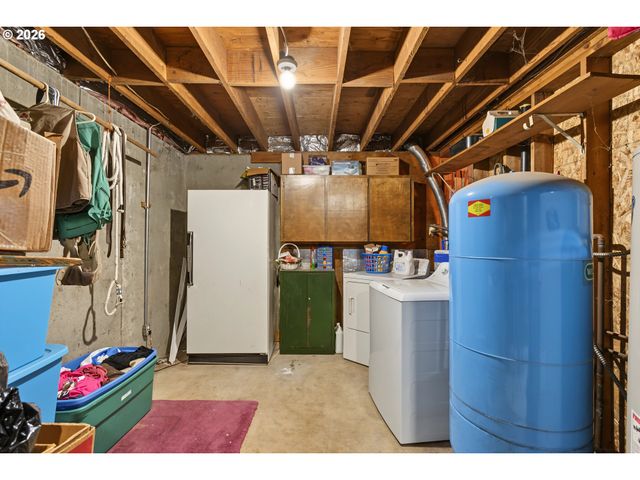 23655 Ne CASAVANT Dr, Hillsboro, OR 97123