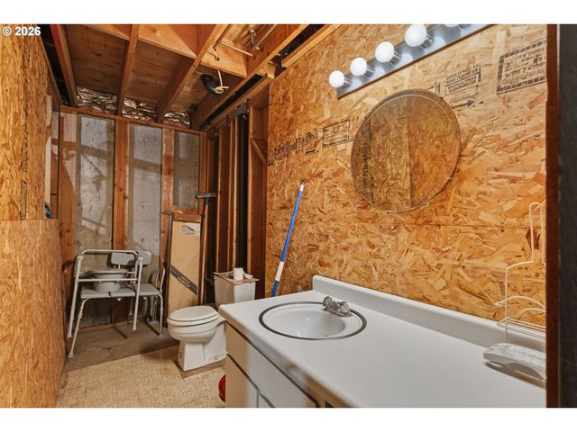 23655 Ne CASAVANT Dr, Hillsboro, OR 97123