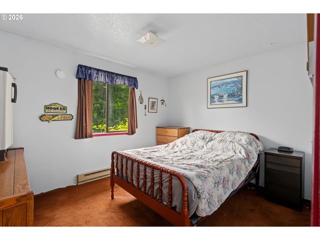 23655 Ne CASAVANT Dr, Hillsboro, OR 97123