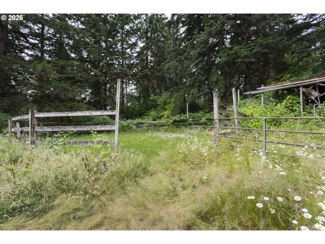23655 Ne CASAVANT Dr, Hillsboro, OR 97123