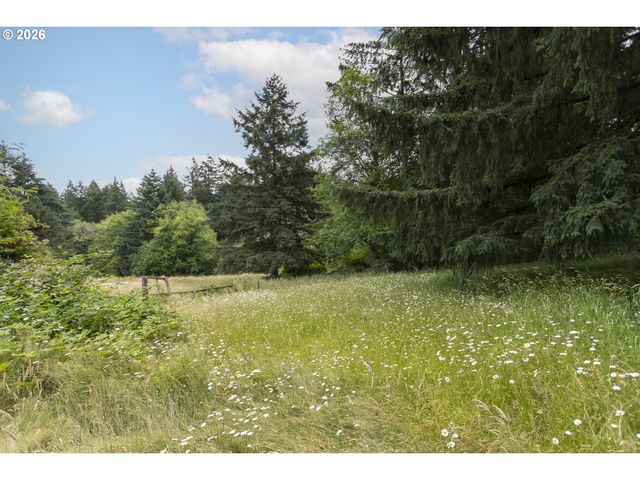 23655 Ne CASAVANT Dr, Hillsboro, OR 97123