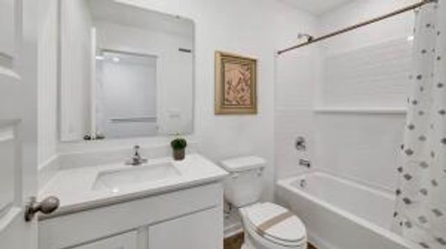 5036 Yates DRIVE, Racine, WI 53403
