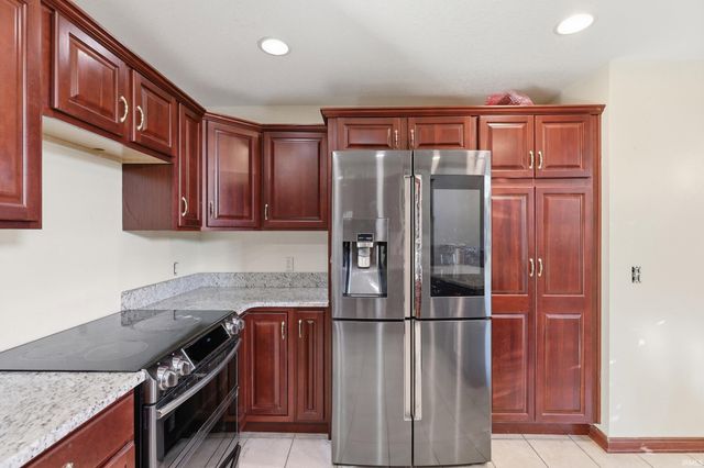 12825 Drayton Parkway, Fort Wayne, IN 46845