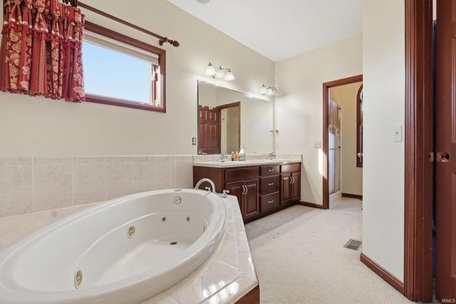 12825 Drayton Parkway, Fort Wayne, IN 46845