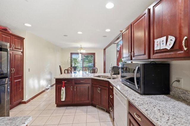 12825 Drayton Parkway, Fort Wayne, IN 46845