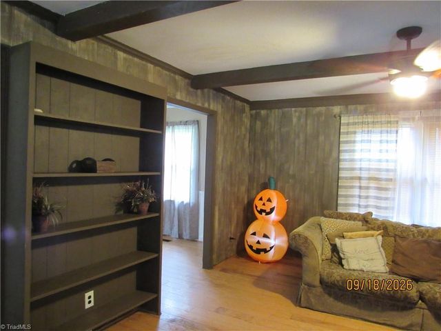 1721 Valley Brook Road, Clemmons, NC 27012