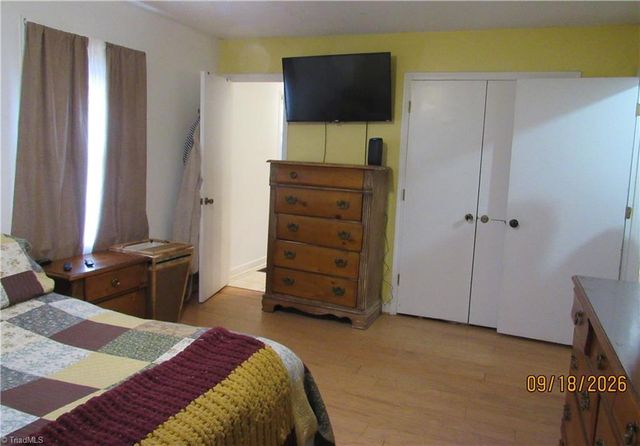 1721 Valley Brook Road, Clemmons, NC 27012