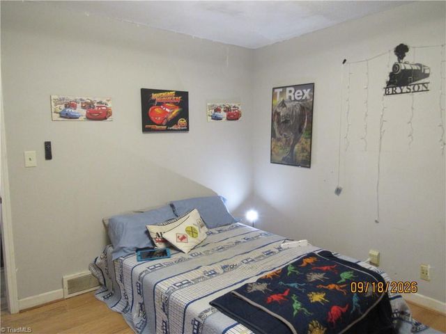 1721 Valley Brook Road, Clemmons, NC 27012