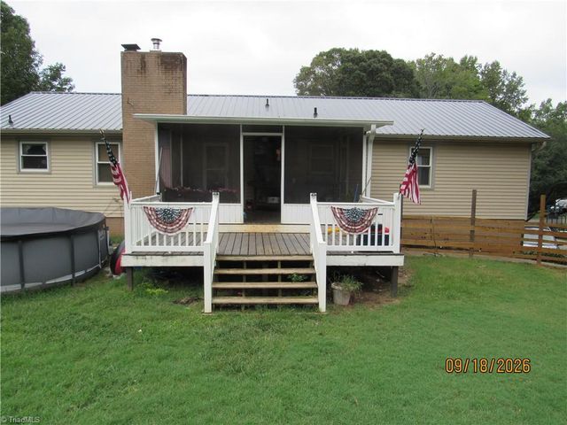 1721 Valley Brook Road, Clemmons, NC 27012