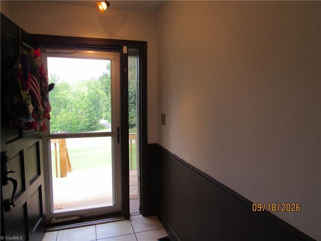 1721 Valley Brook Road, Clemmons, NC 27012