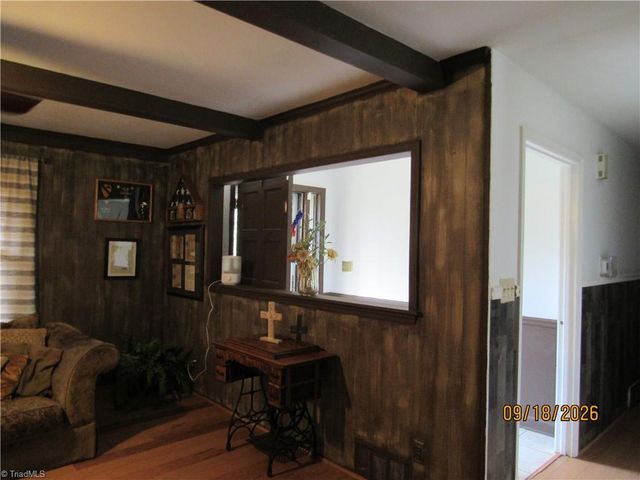 1721 Valley Brook Road, Clemmons, NC 27012