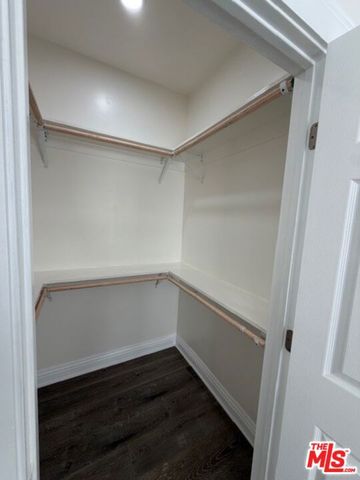 334 N Heliotrope Drive 201, Los Angeles, CA 90004