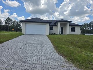 2606 E 13 ST, Lehigh Acres, FL 33972