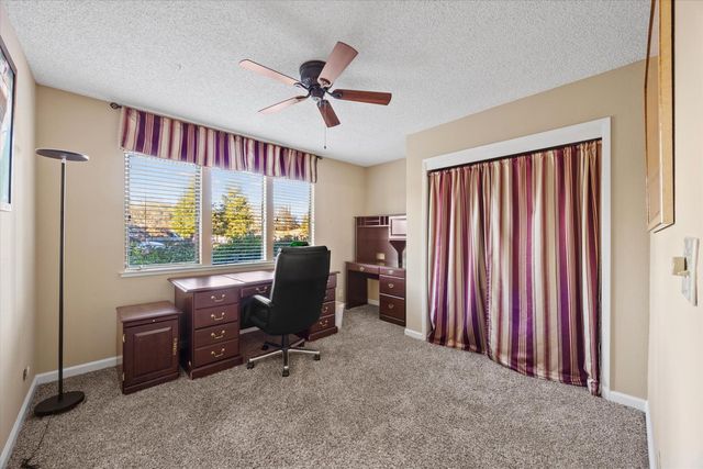 9328 N Winding Oak Dr, Fair Oaks, CA 95628